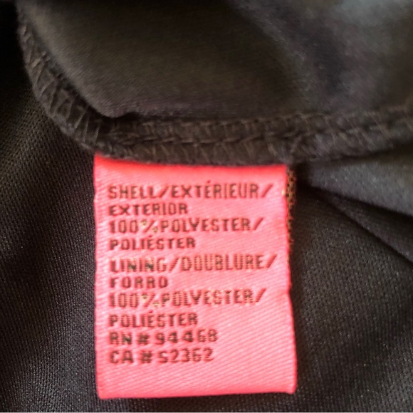 NWOT Betsy Johnson Floral dress. - Picture 10 of 11